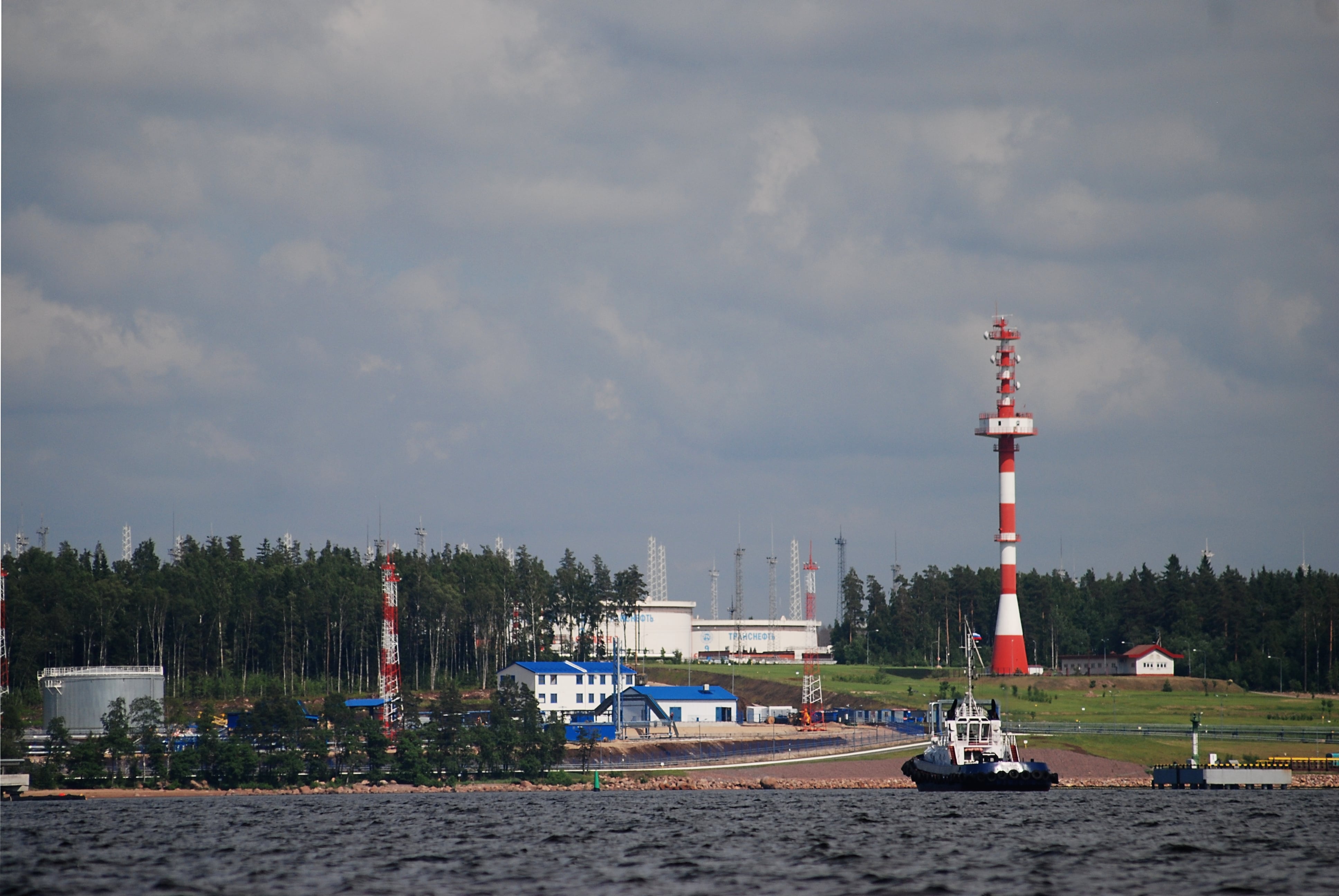 Vista del puerto ruso de Primorsk
