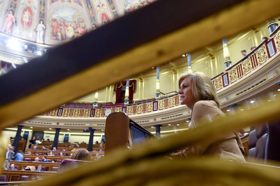  La exsecretaria general del PP María Dolores de Cospedal sentada en su escaño del Congreso