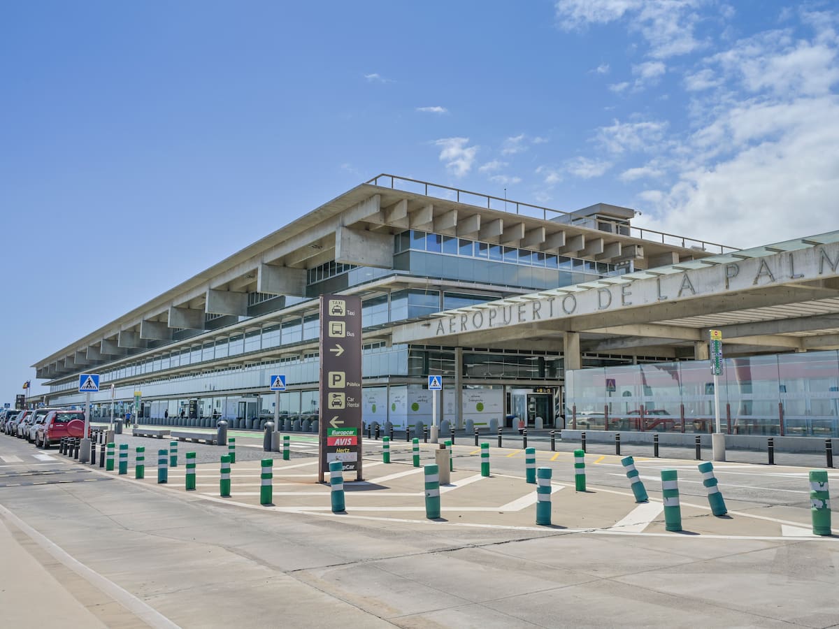 Aena vincula el encarecimiento de los billetes interinsulares a su plan inversor para Canarias