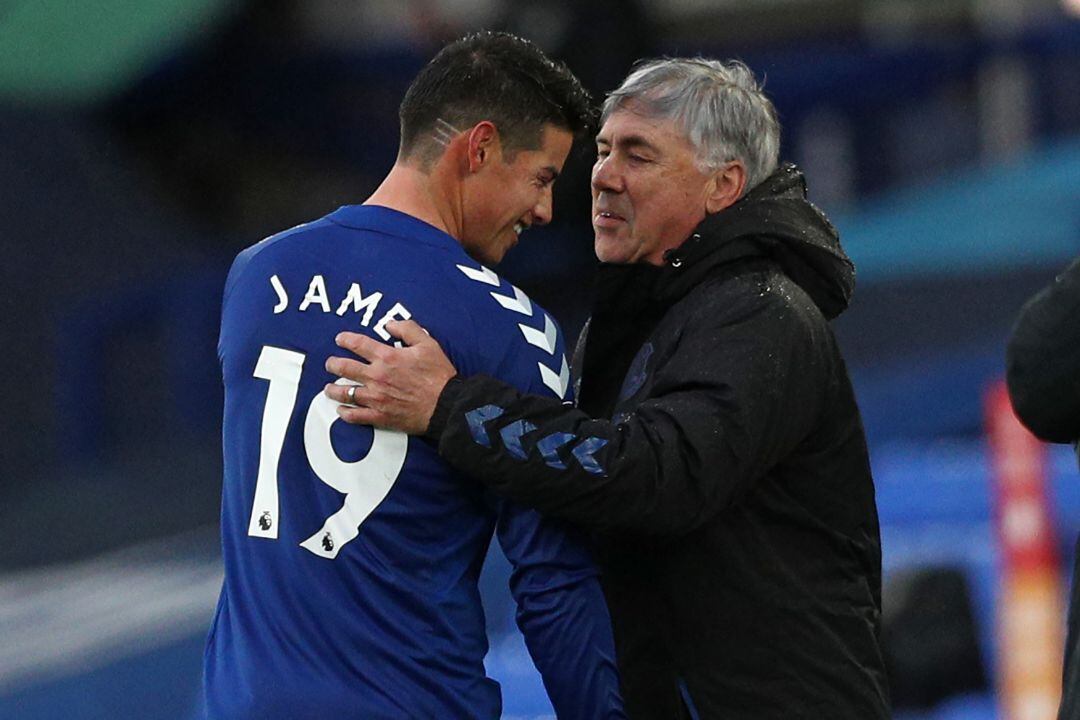 Ancelotti felicita a James por su actuación ante el Brighton.