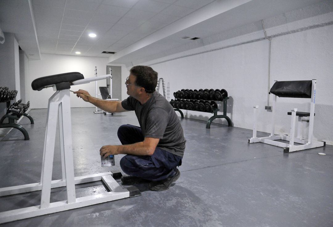 Siguen los trabajos en el gimnasio de la José Laguillo
