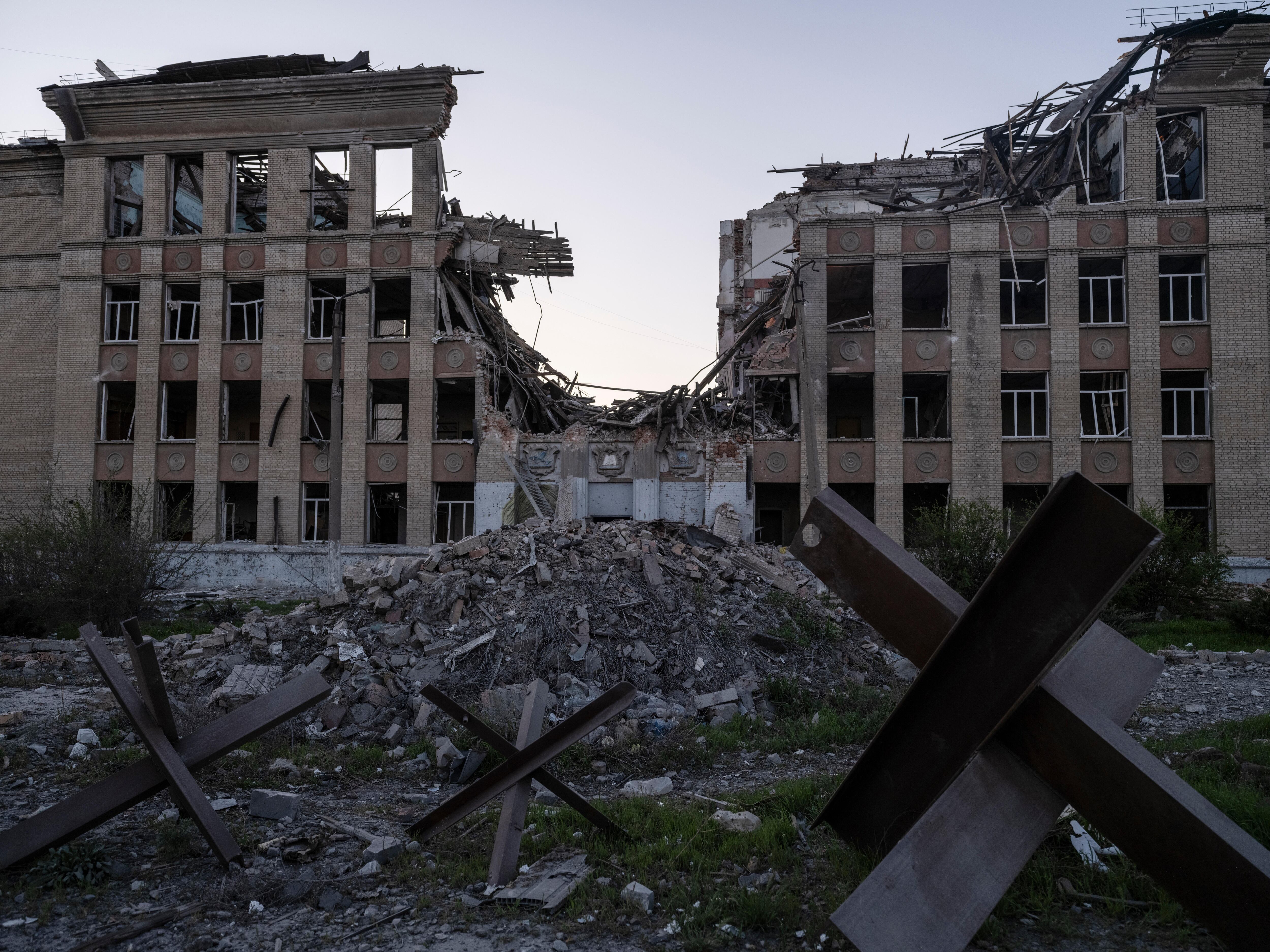 Destrucción en la región de Donetsk por los bombardeos rusos.