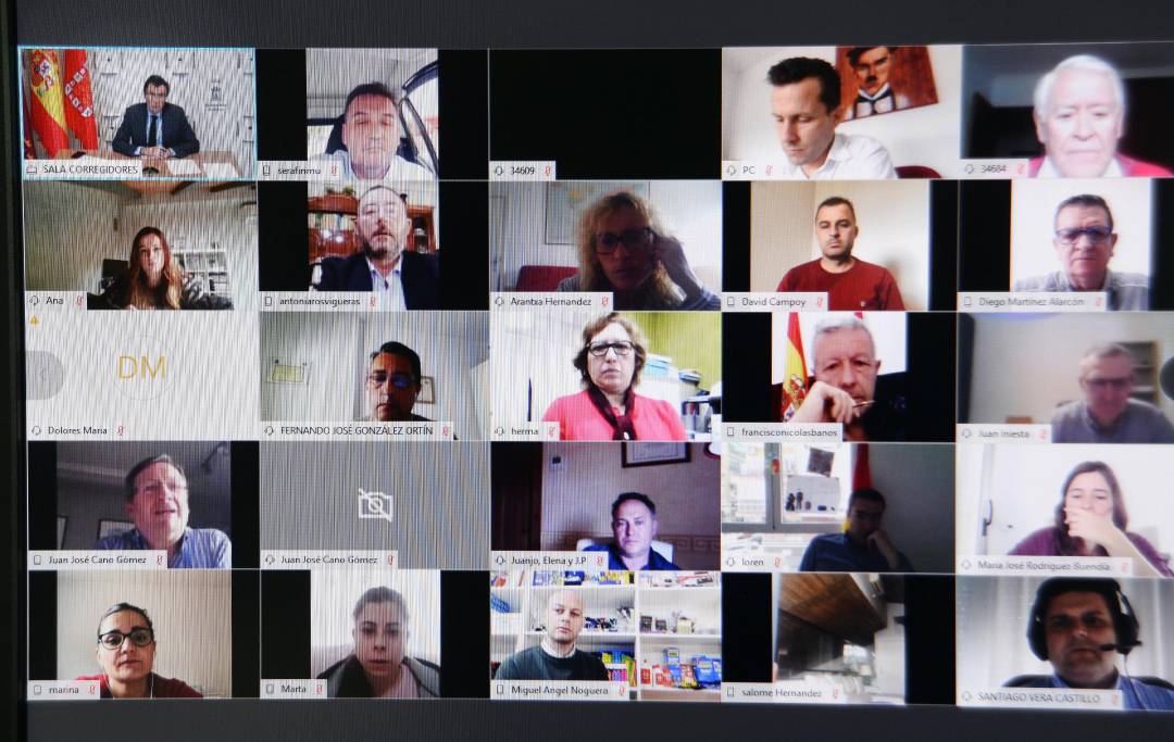 Imagen de los contactos de Ballesta con los pedáneos