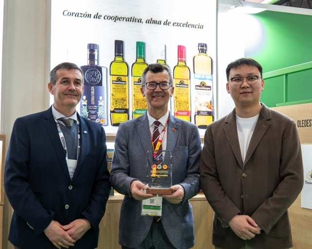 La D.O.P. Estepa recibe el prestigioso Galardón de Oro de la CIPE China en
Alimentaria Barcelona