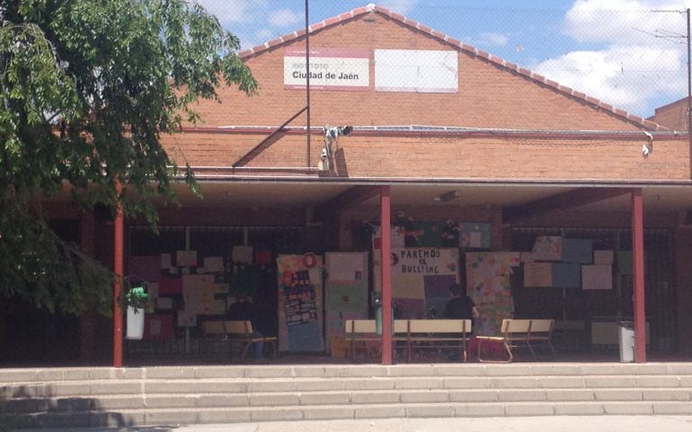 Fachada del IES Ciudad de Jaén