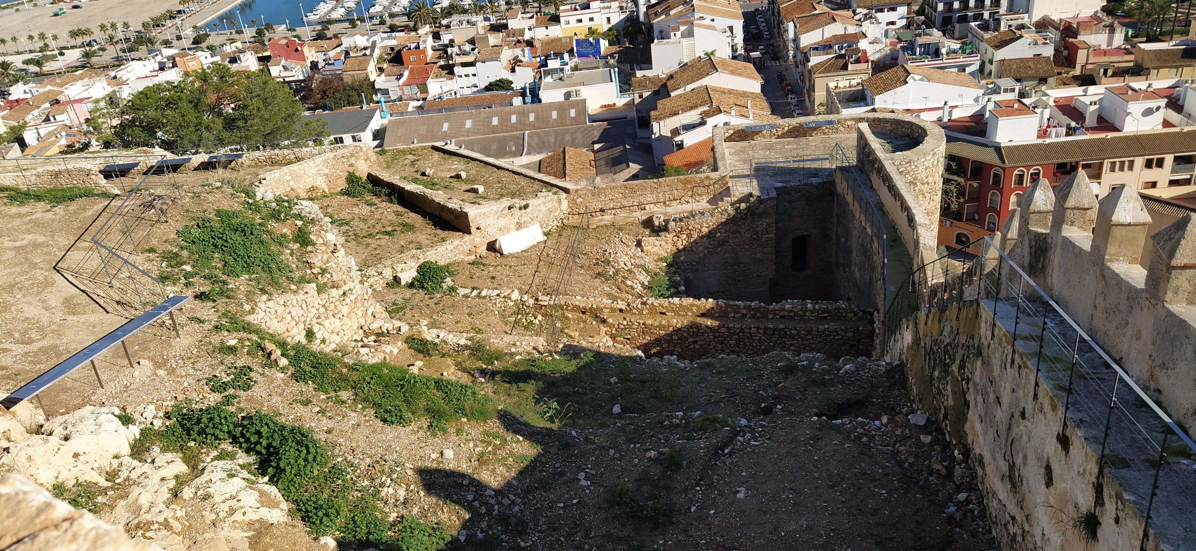 Zona del Verger Alt en el Castillo de Dénia.