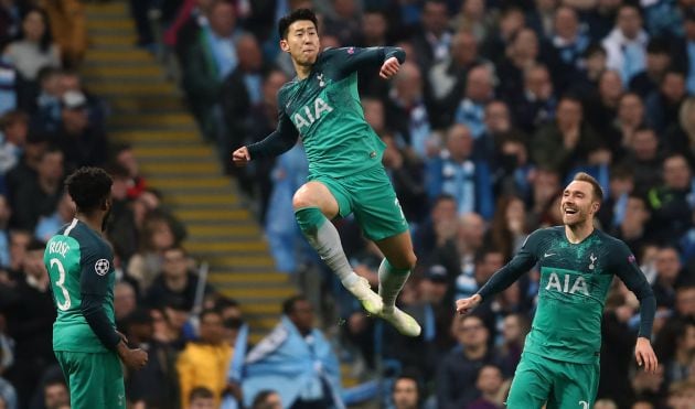 Heung-Min Son celebra uno de sus goles en el Etihad