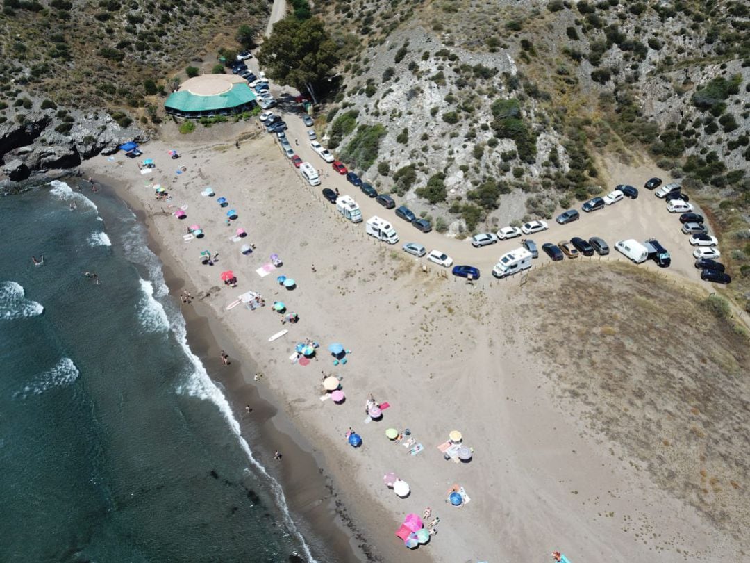 Imagen de la cala de Calnegre desde el dron de la Policía Local 