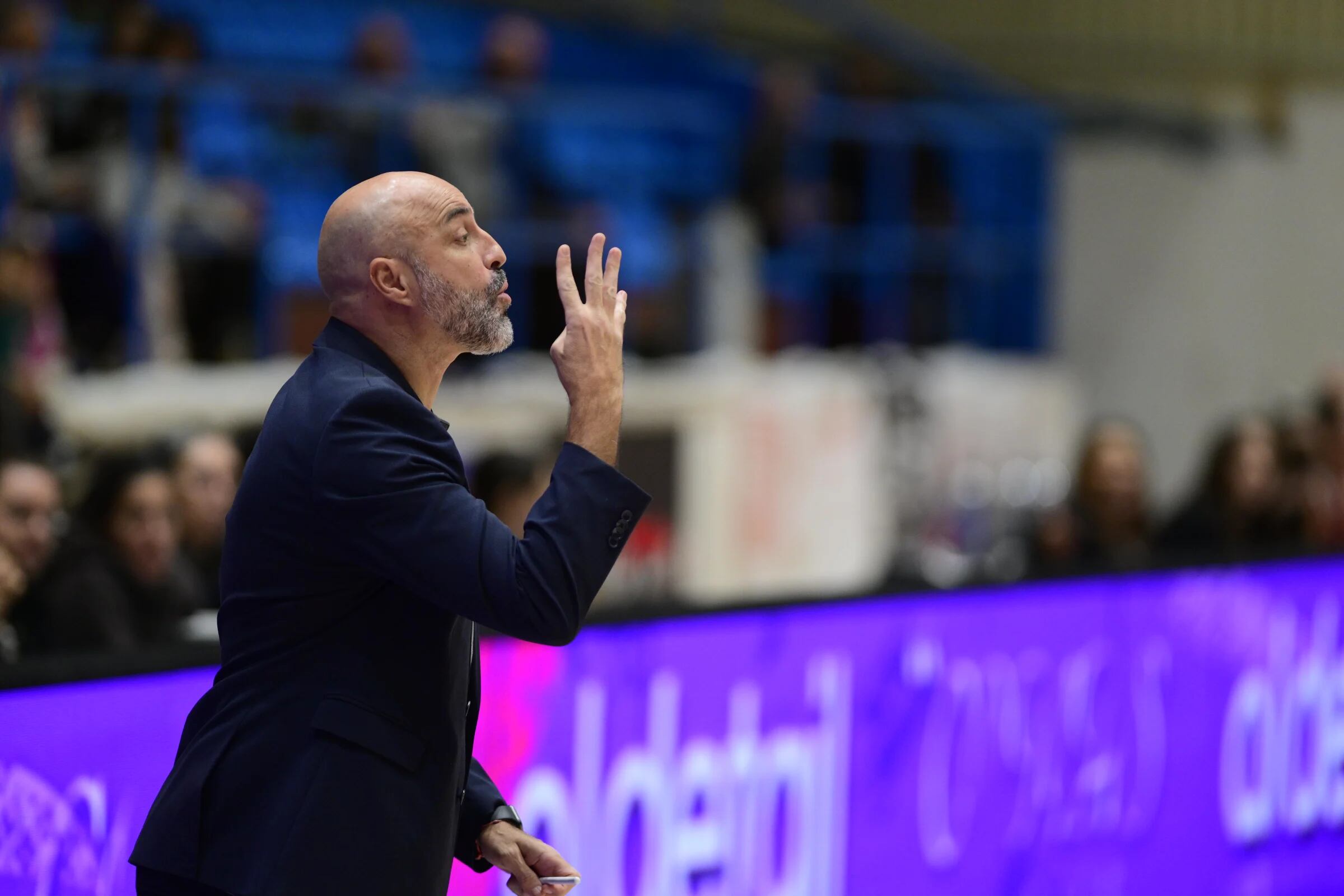Lino López, durante el Baxi-Benfica de Eurocup en A Malata (foto: FIBA)