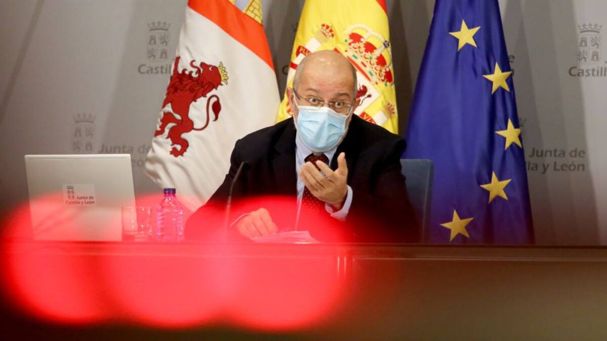 La Junta, sin previo aviso, no convoca el Consejo de Gobierno extraordinario de todos los lunes sobre pandemia