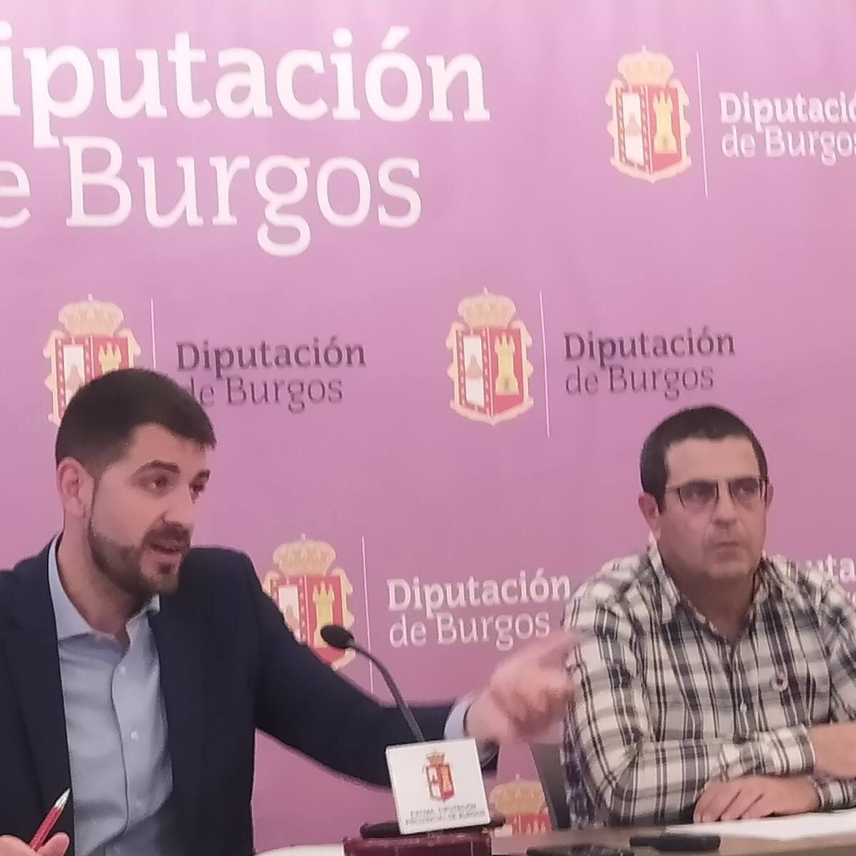 ''Sánchez paga la fiesta de Rico'' en la Diputación de Burgos