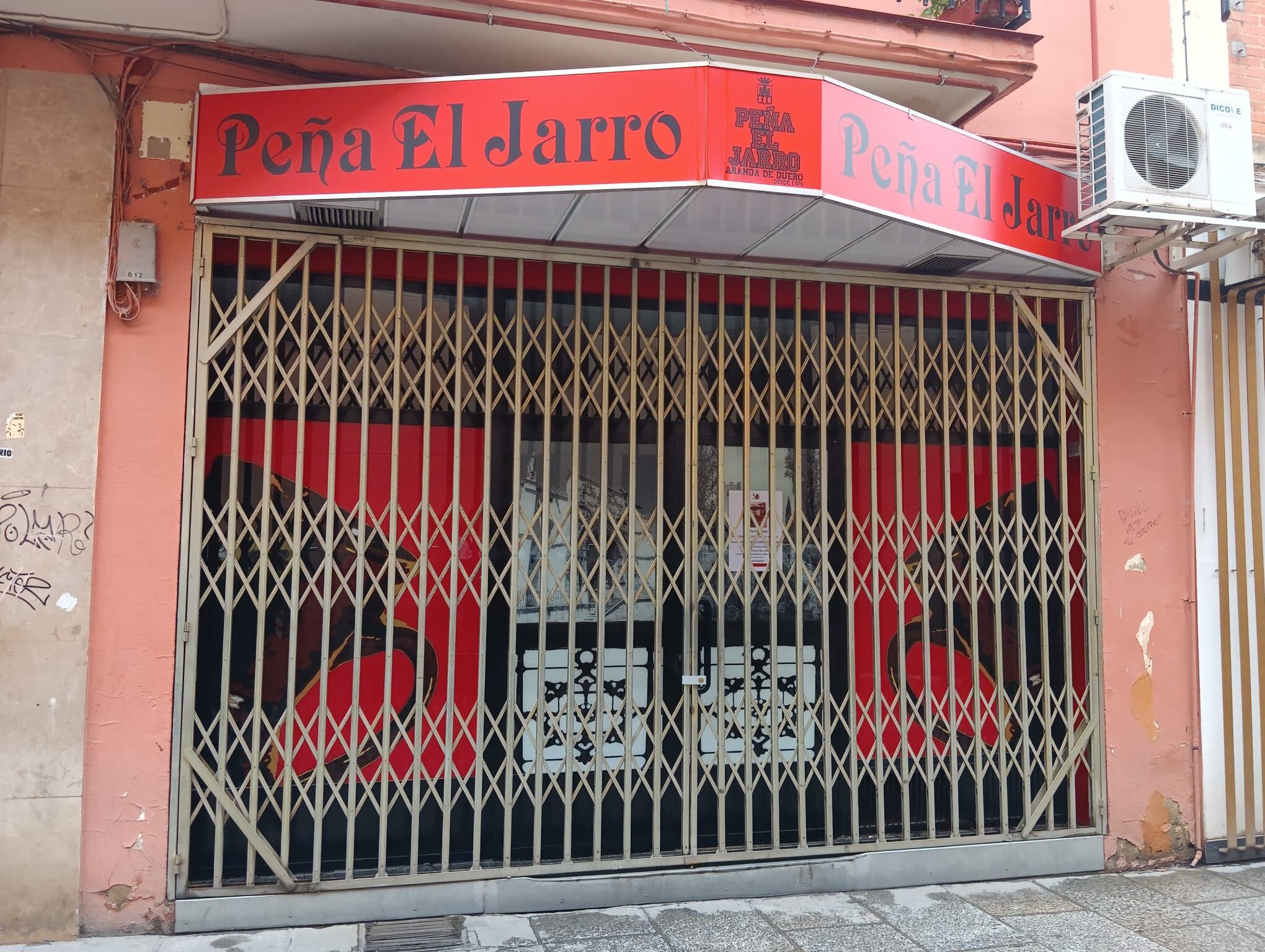 Local de la peña El Jarro, en la calle Josefina Arias de Miranda