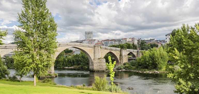 Puente Mayor sobre el río Miño.