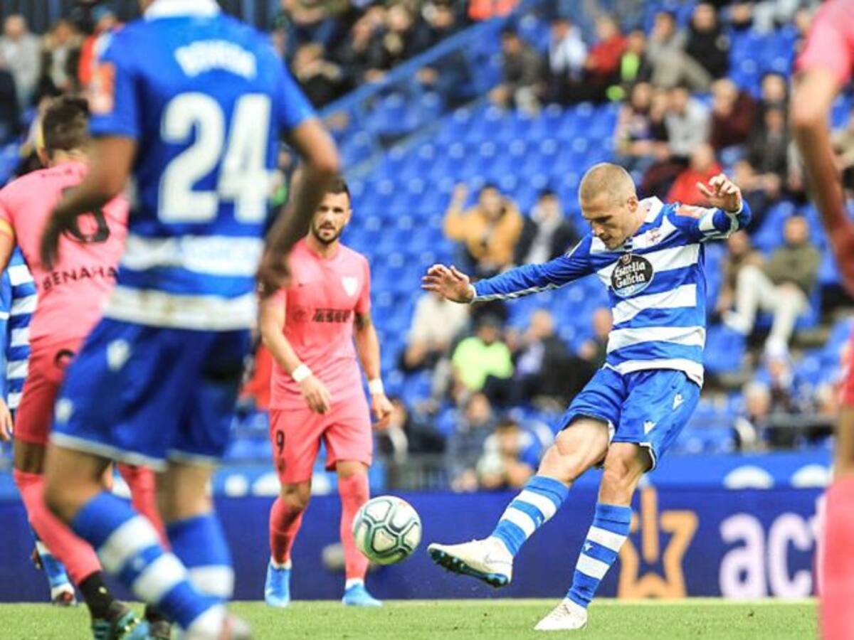 El Málaga hunde al Deportivo