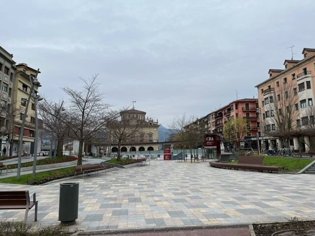 Espacio de Irun que se va a nombrar como plaza Almudena Grandes, en homenaje a la gran escritora.