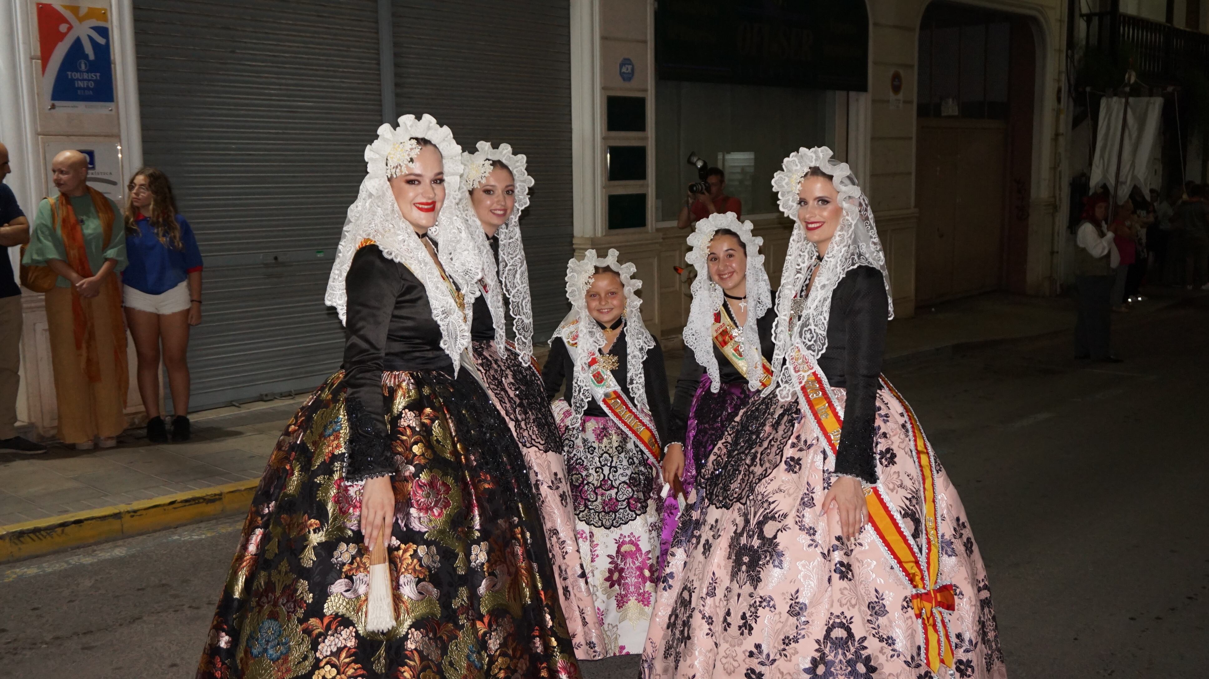 Las Falleras Mayores y sus Damas de Honor 2022