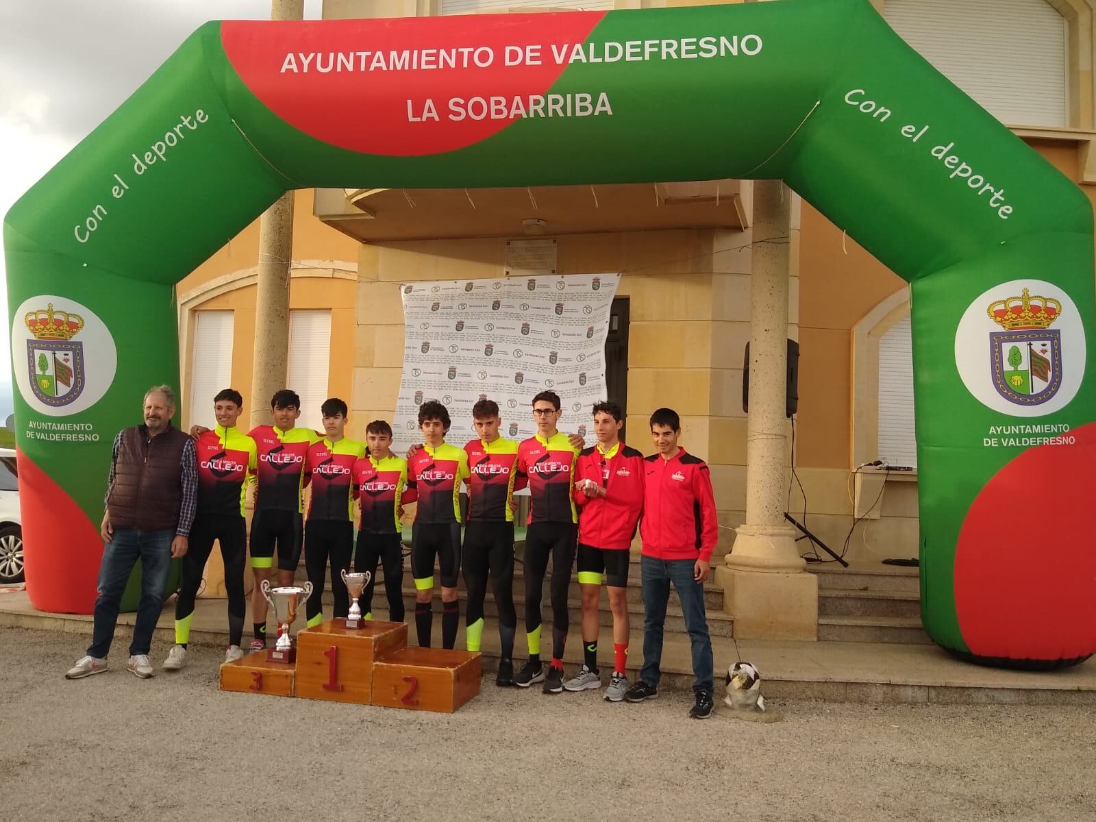 El equipo júnior, mejor escuadra en el III Gran Premio Ayuntamiento de Valdefresno (León)
