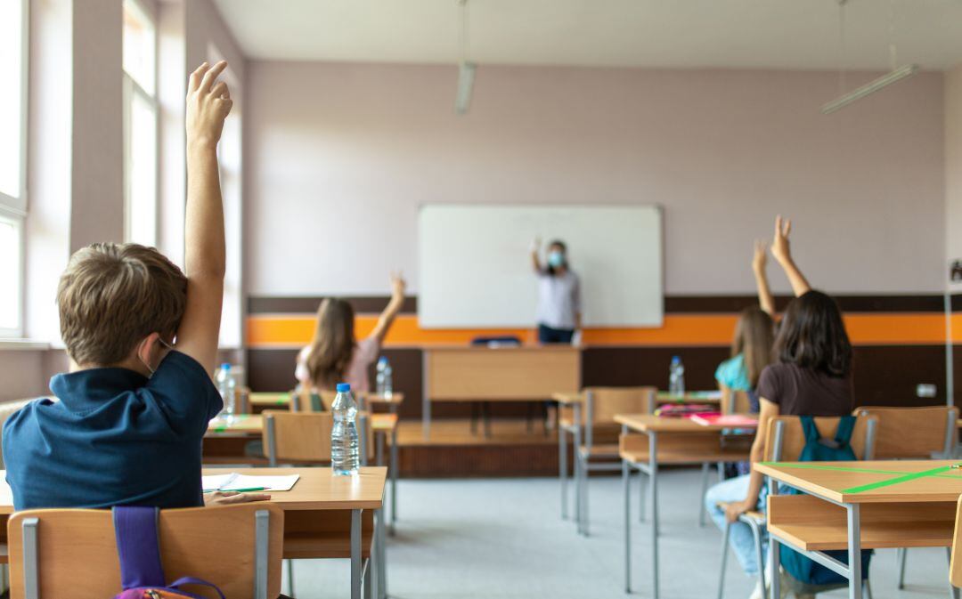 La incidencia de covid en las aulas se ha reducido en las últimas semanas