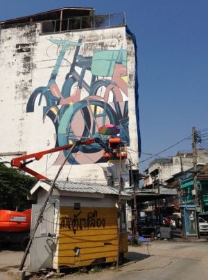 Uno de los murales de Aryz en Tailandia.