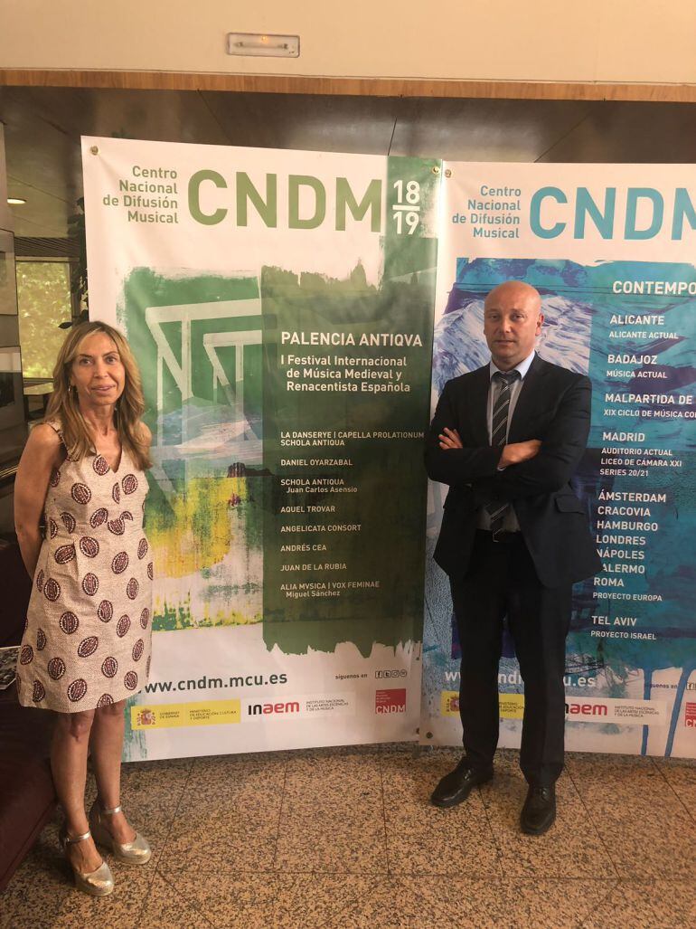 erl vicepresidente de la Diputación y la diputada de Cultura, Luis Calderón y Carmen Fernández