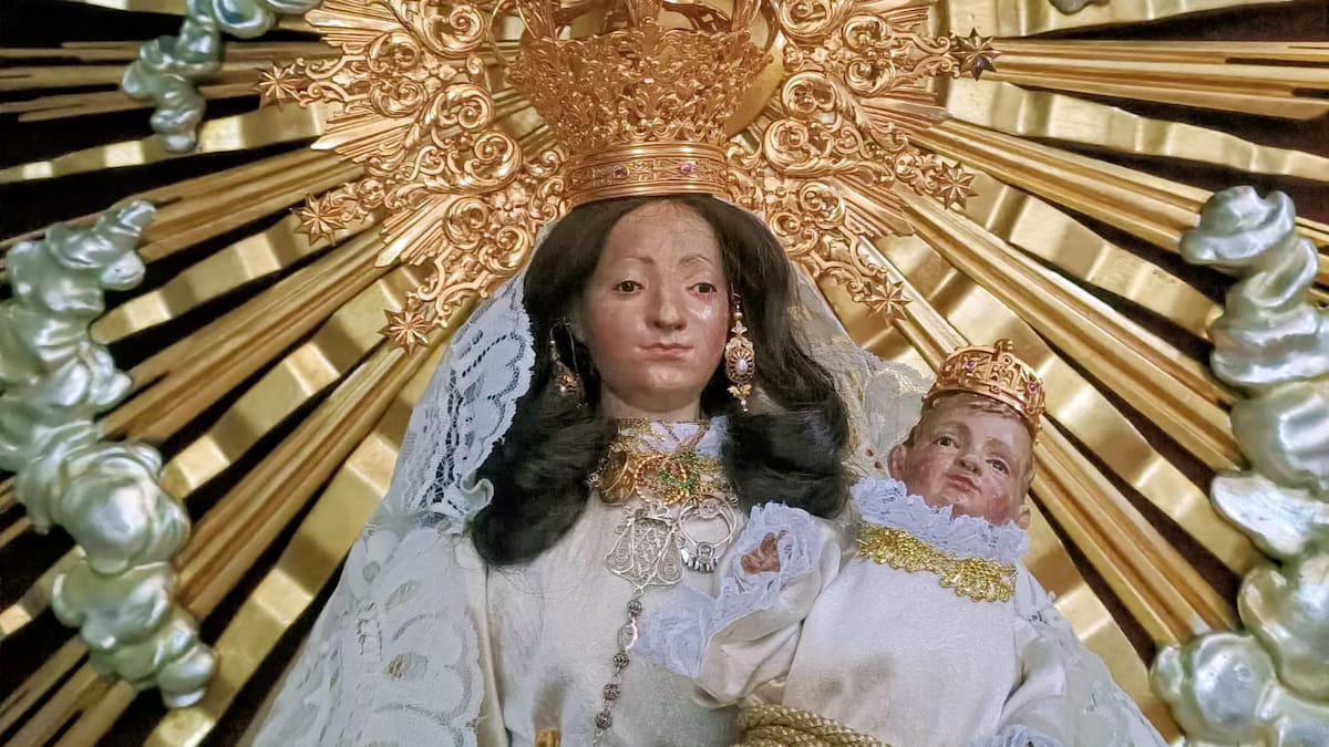 "El robo de la Virgen de las Virtudes es una pérdida irreparable"