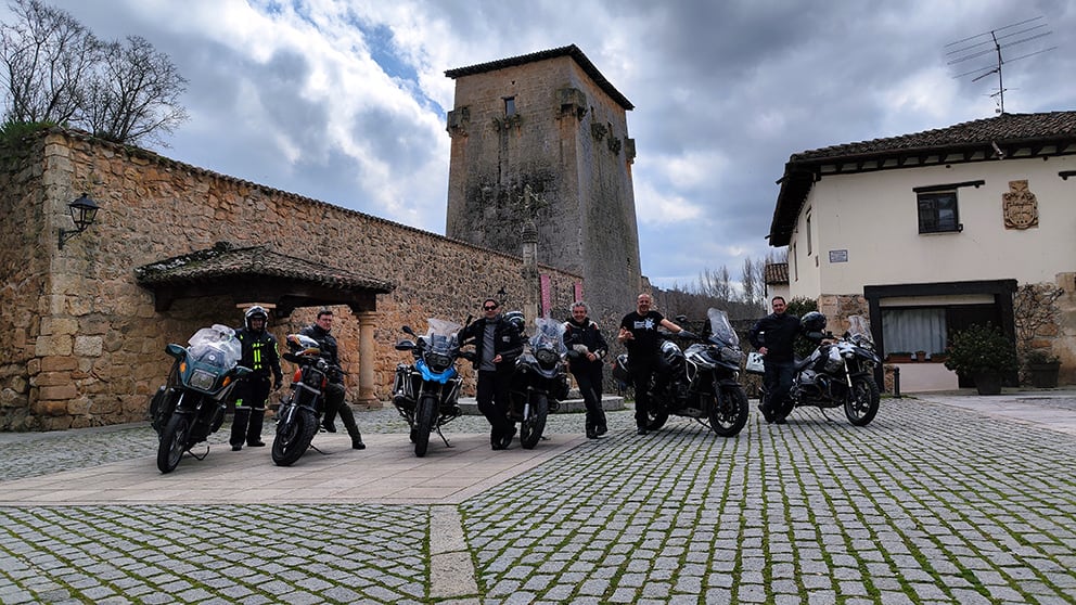 Miembros del Silver MotoClub en Covarrubias