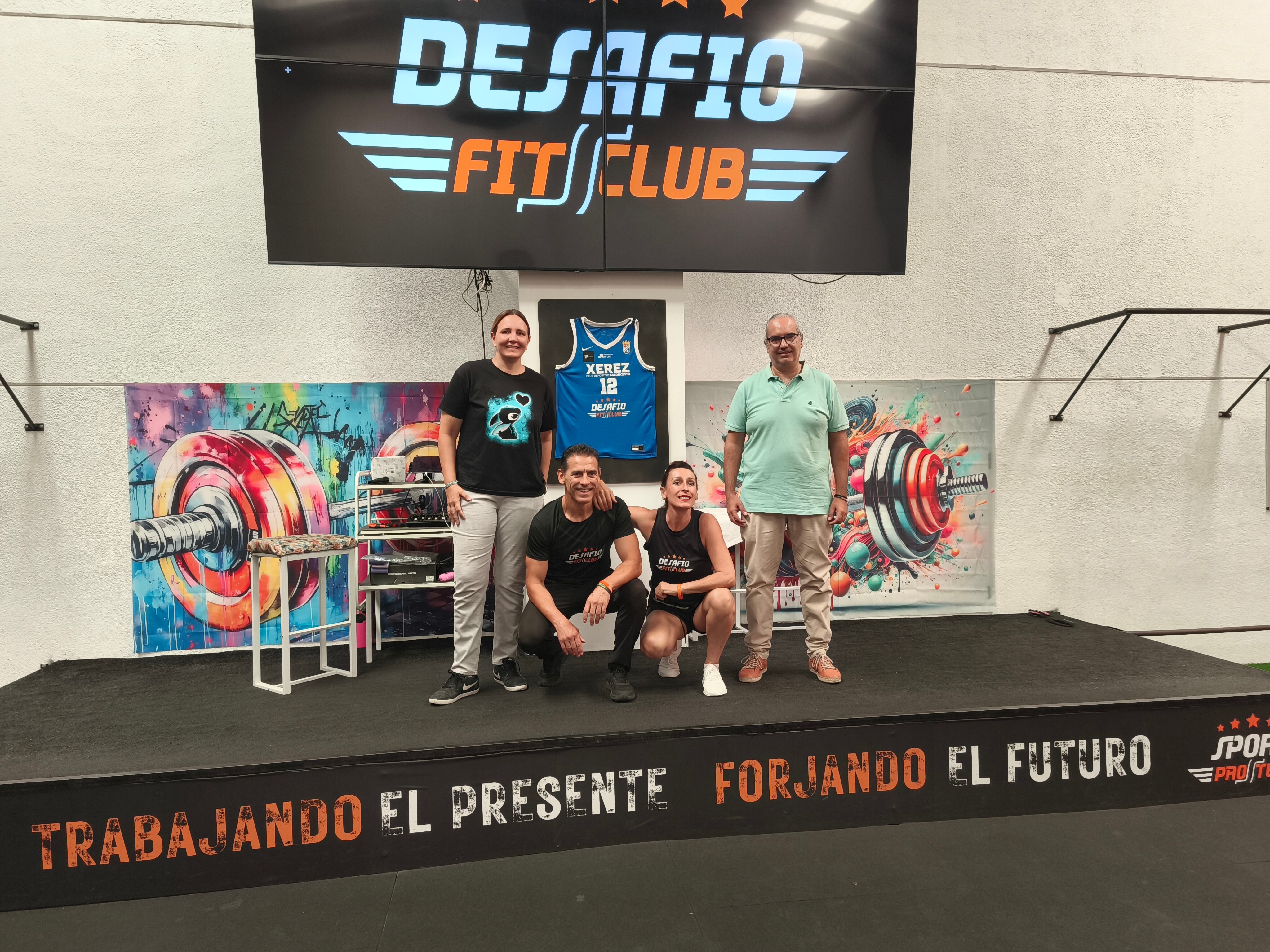 Presentación nuevas camisetas del Xerez CD Baloncesto