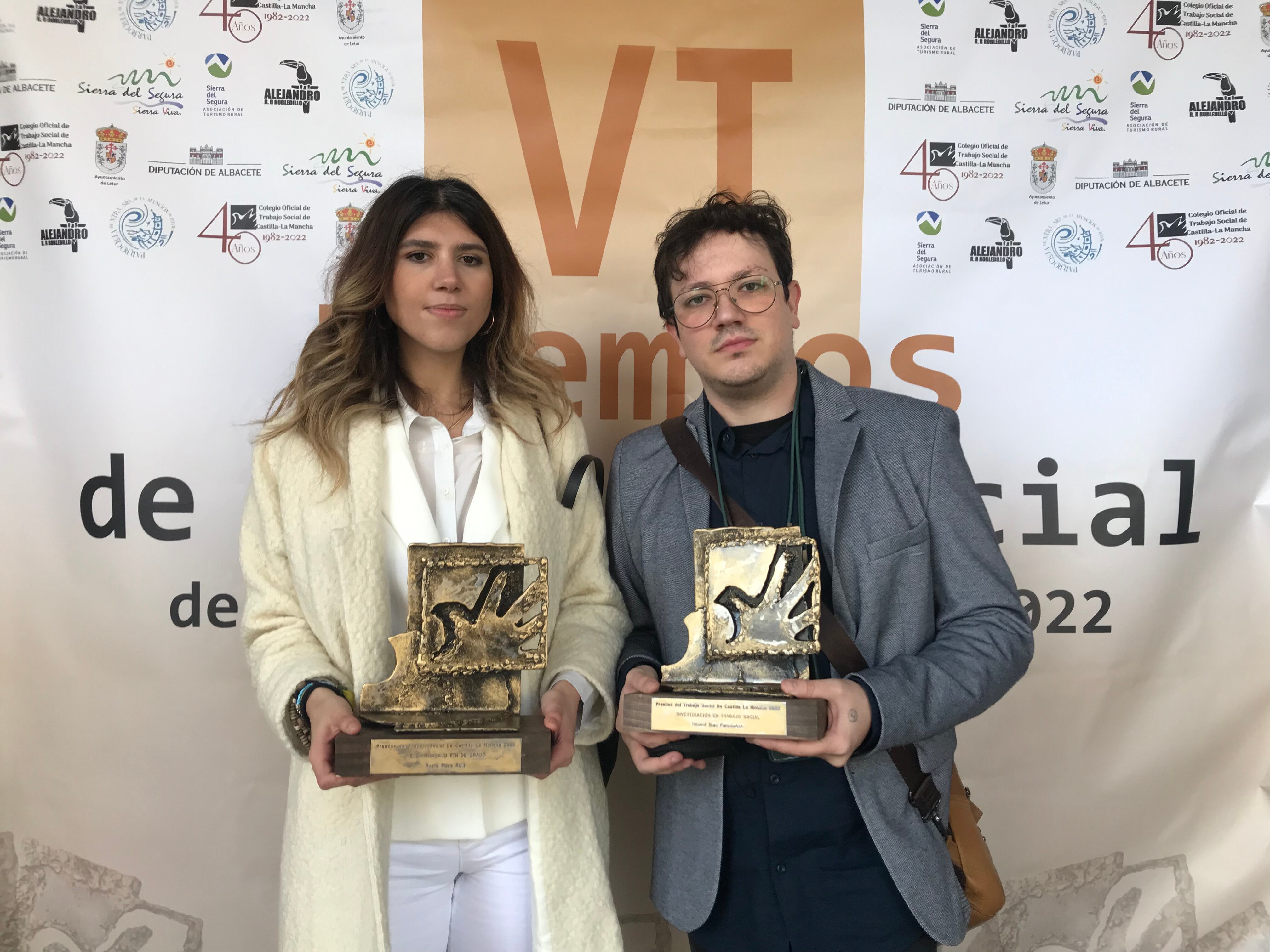 Rocío Mora y Manuel Ibac, reconocidos en los VI Premios de Trabajo Social de Castilla-La Mancha.