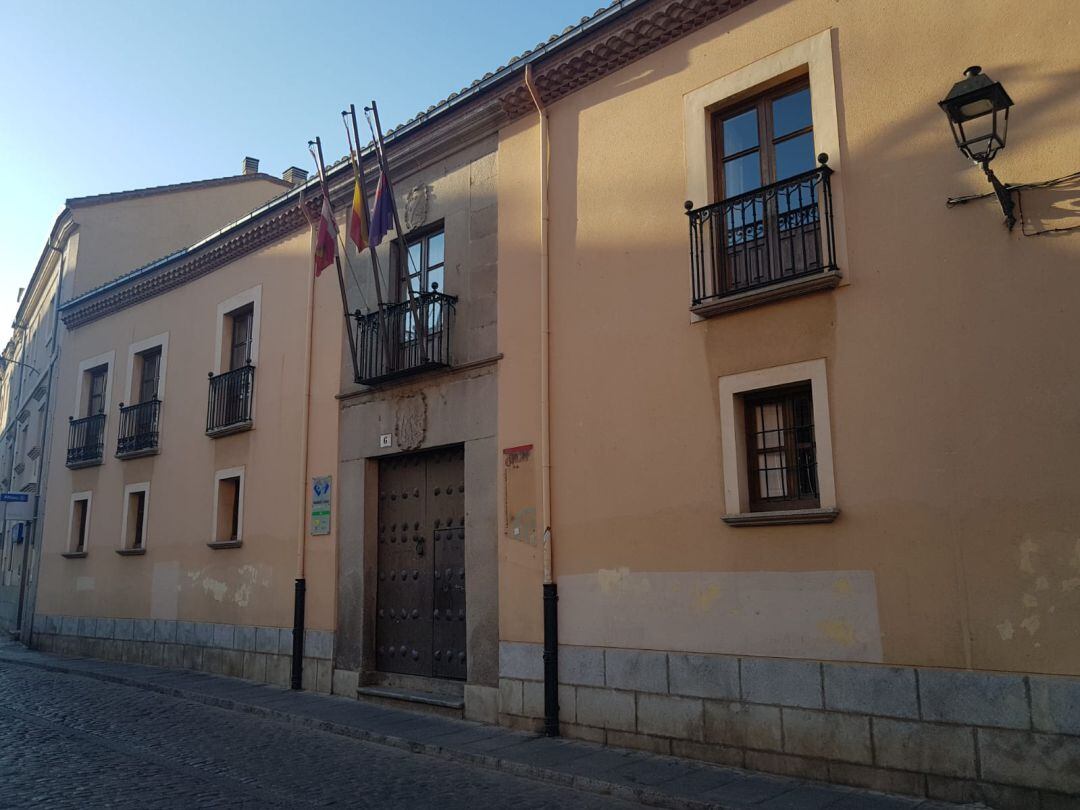 Casa-Palacio del regidor Navarro, en la calle Eduardo Marquina de Ávila