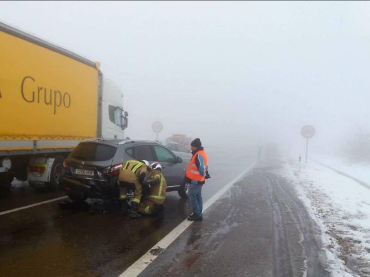 Una mujer y un bebé fallecen en una colisión múltiple