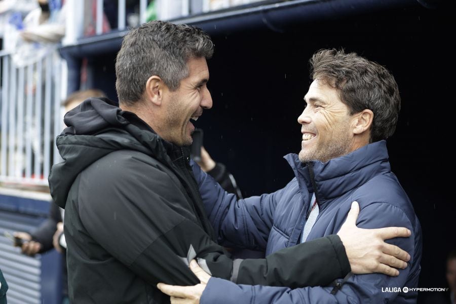 Funes y Rubi se saludan en La Rosaleda.