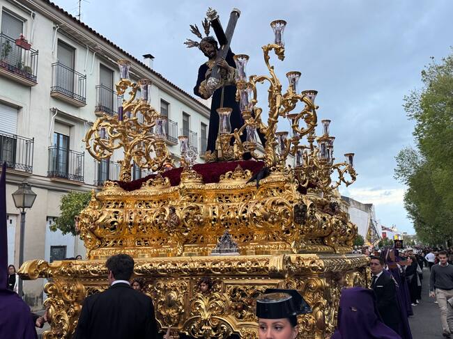 Nazareno de la hermandad del Calvario