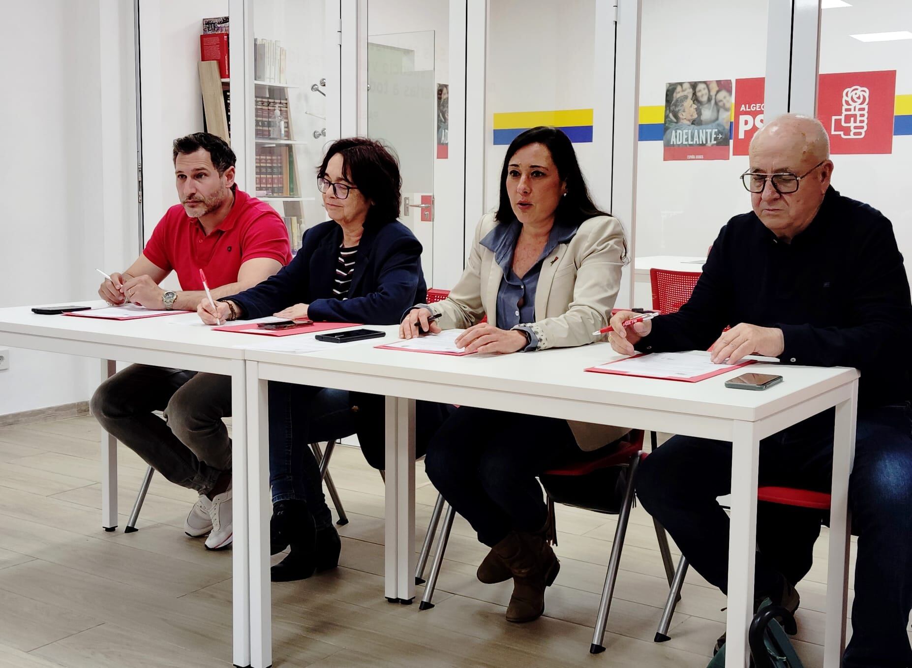 Última ejecutiva del PSOE en abril