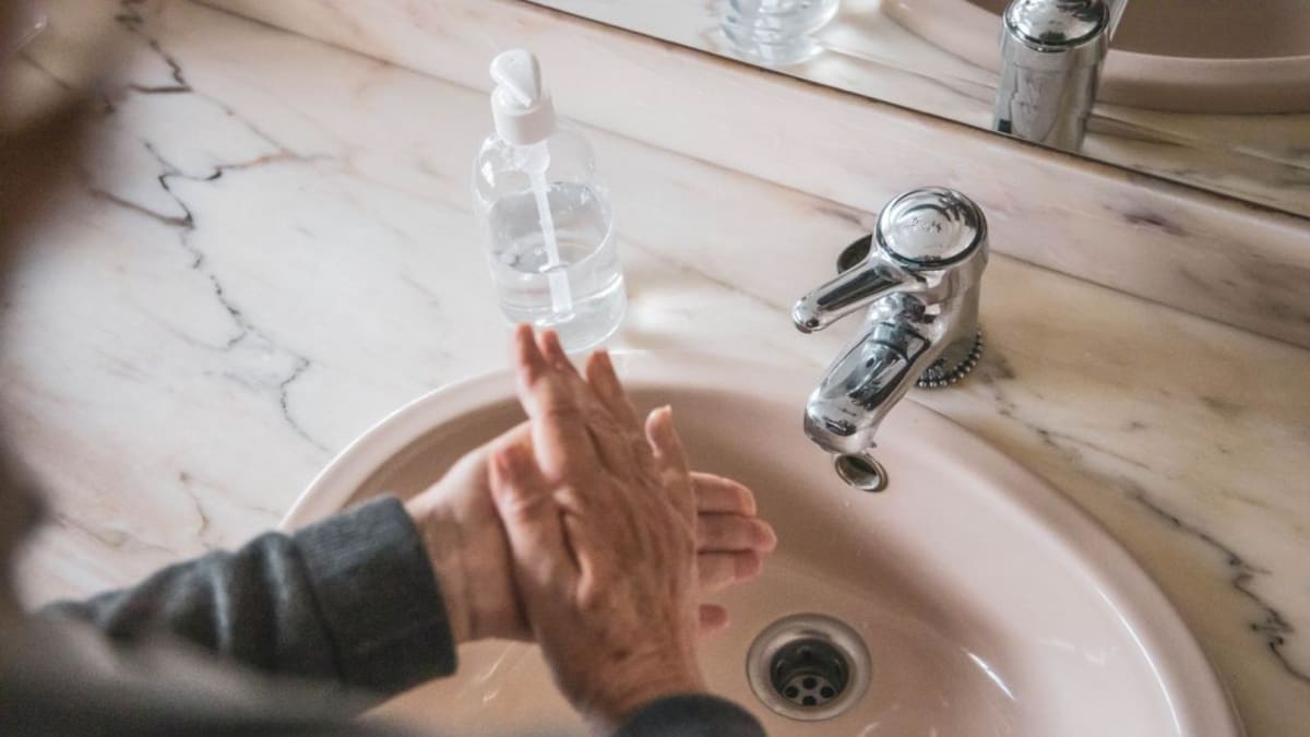 SER Enfermeras: Entrevista a Miguel Ángel Cánovas, enfermero de la Unidad de Control de la Infección Nosocomial del Área VI Morales Meseguer