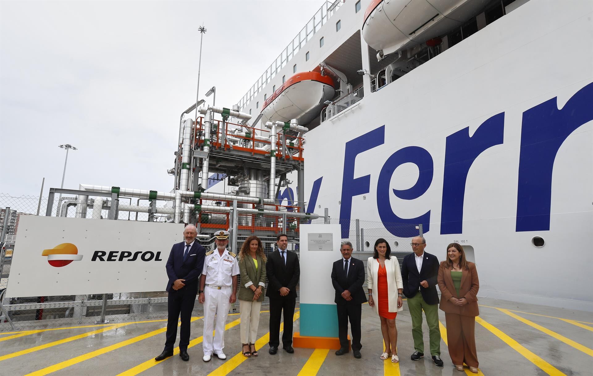 Repsol inaugura en Santander su segunda terminal de suministro de GNL para barcos. - REPSOL