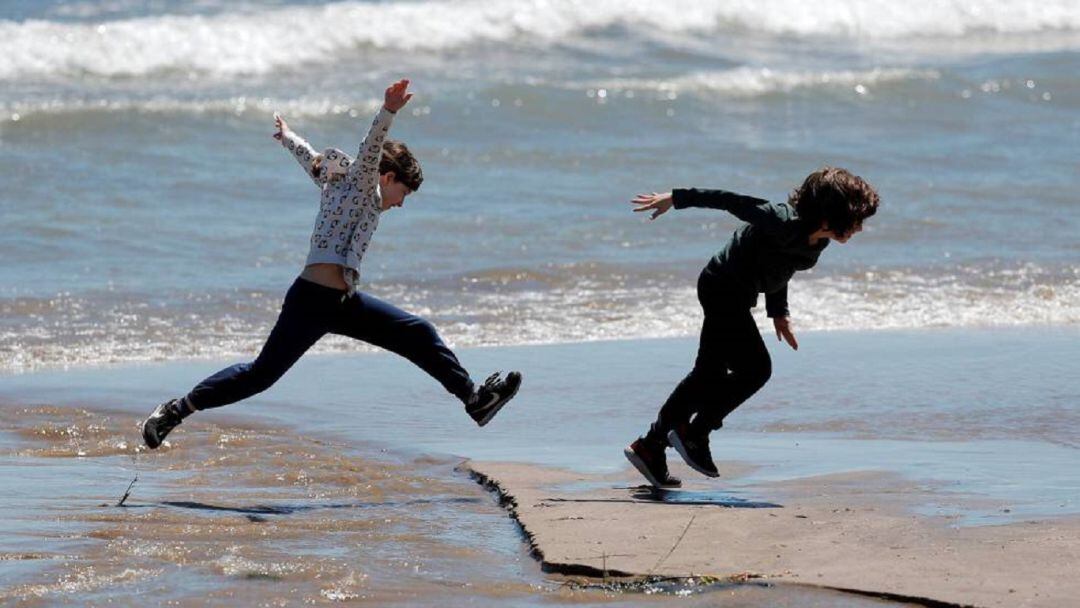 Euskadi está disfrutando de temperaturas más propias del verano, con máximas que rondan los 25 grados