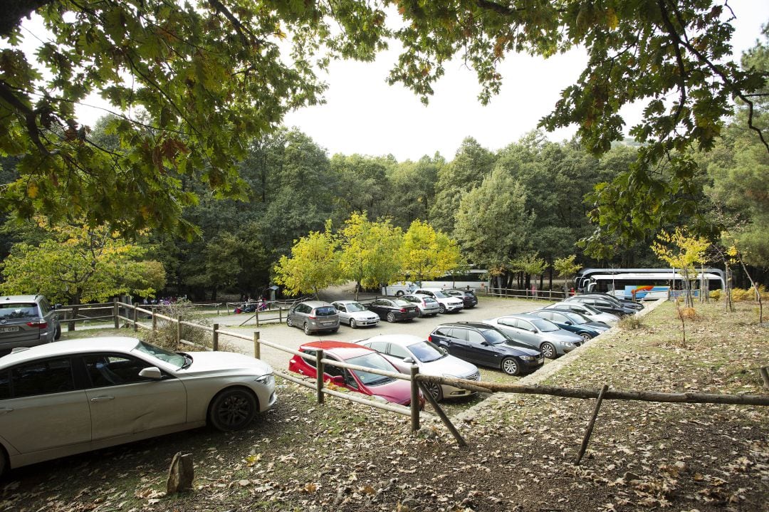 Zona de aparcamiento en El Castañar de el Tiemblo