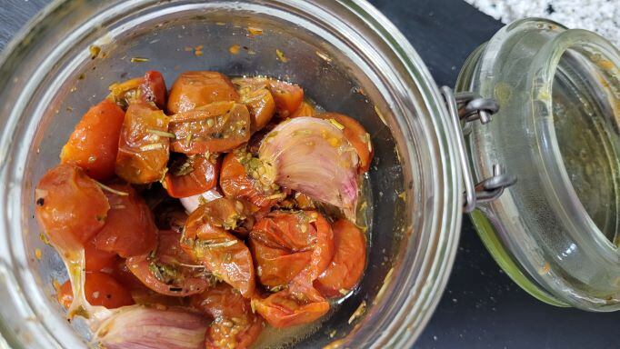 Tomaques cherry confitades al forn