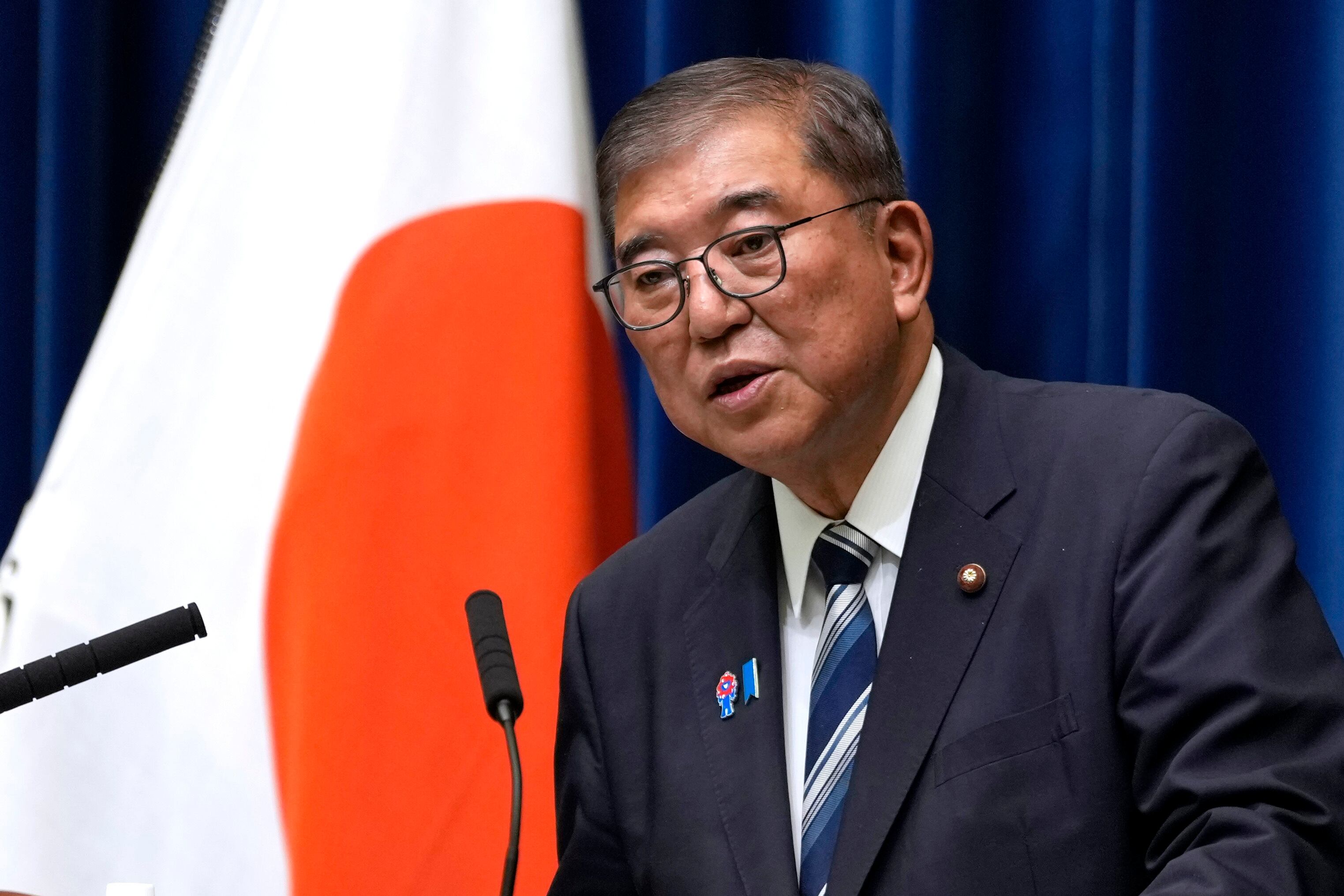 El primer ministro japonés, Shigeru Ishiba, asiste a una rueda de prensa en la residencia oficial del primer ministro en Tokio, Japón, el 7 de septiembre de 2025. Ishiba anunció que dimite de su cargo. (Japón, Tokio)