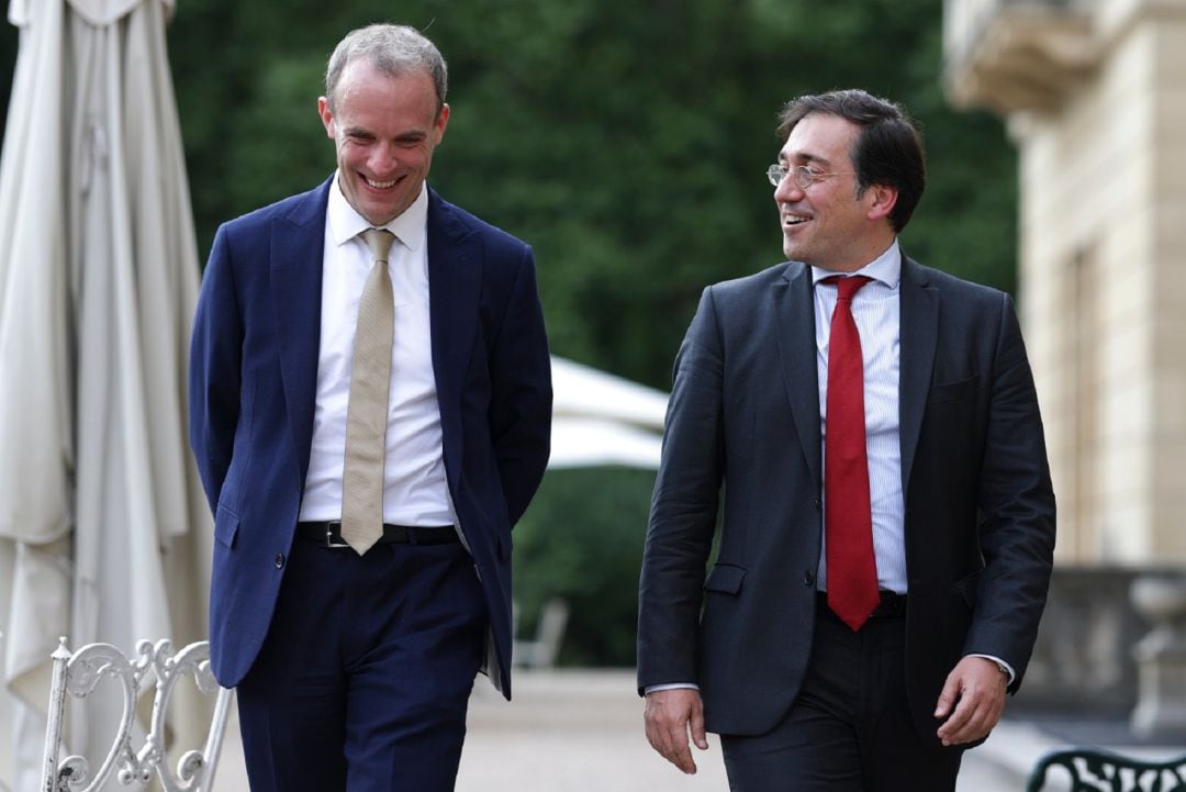 Dominic Raab y José Manuel Albares, durante su encuentro celebrado en Londres.