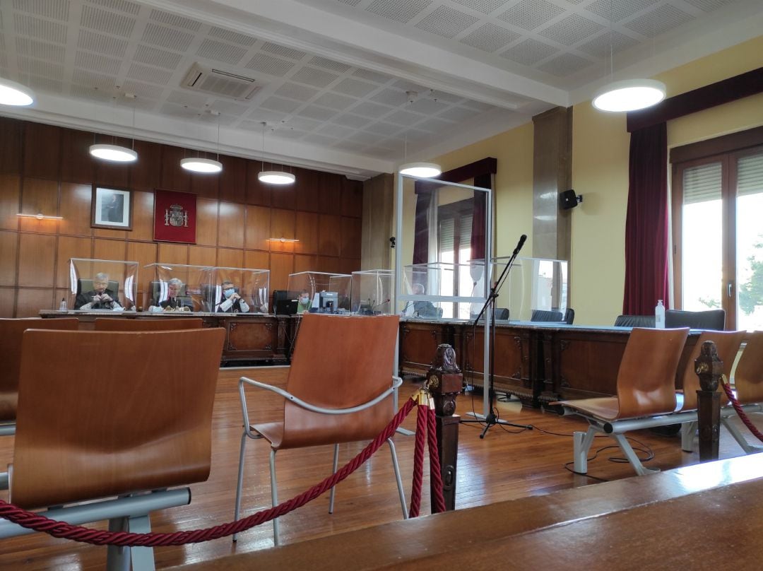 Archivo - Sala de vistas de una Audiencia.