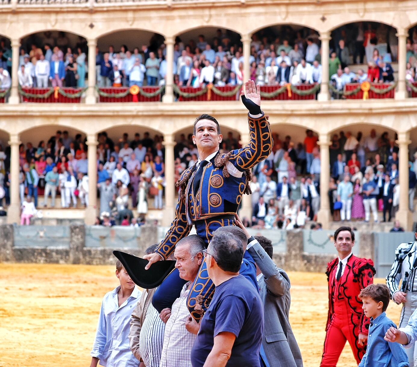 José María Manzanares a hombros en la Goyesca de Ronda