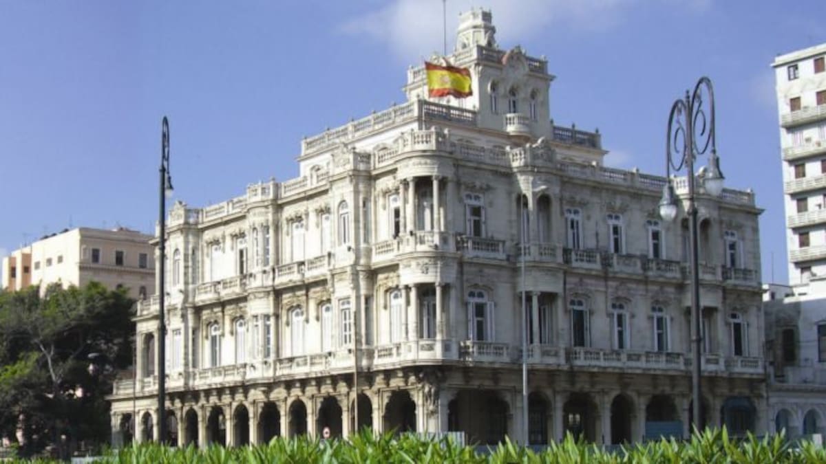 La Justicia española permite a una cubana visitar a su hermana en Madrid tres años después de pedir el visado