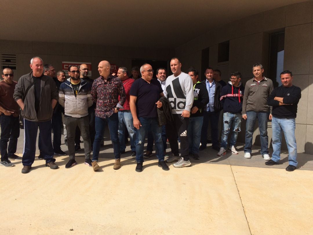 Trabajadores de limpieza anuncian movilizaciones y paros. 