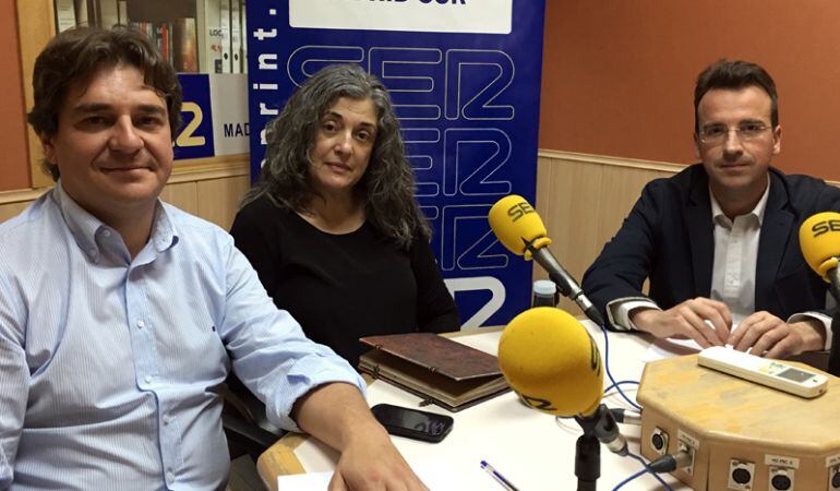 Javier Ayala, del PSOE de Fuenlabrada, Ana Ferreira, de Cambiemos Parla y Miguel Ángel Recuenco, del PP de Leganés, en la tertulia de Hoy por Hoy Madrid Sur