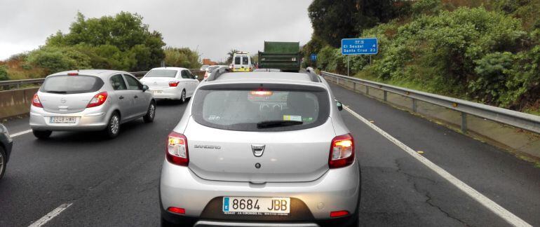 Colas en la autopista del Norte