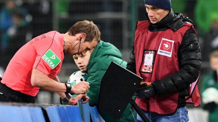 Manu Carreño: "Tener el VAR en manos de Roures y Tebas me pone los pelos de punta"