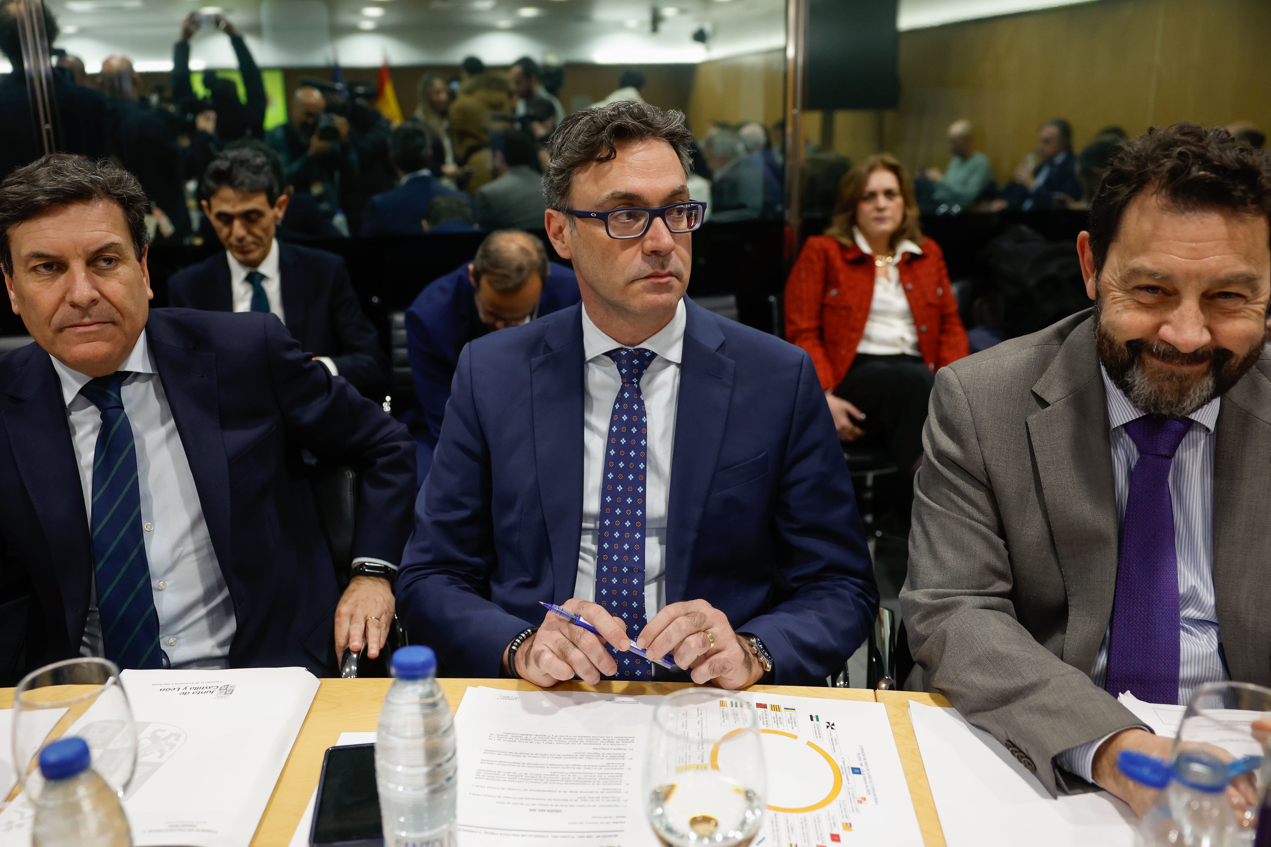 MADRID, 26/02/2025.- El Consejero de Hacienda y portavoz de Baleares, Antoni Costa (c), antes de la reunión del Consejo de Política Fiscal y Financiera (CPFF) este miércoles en Madrid. EFE/ Mariscal
