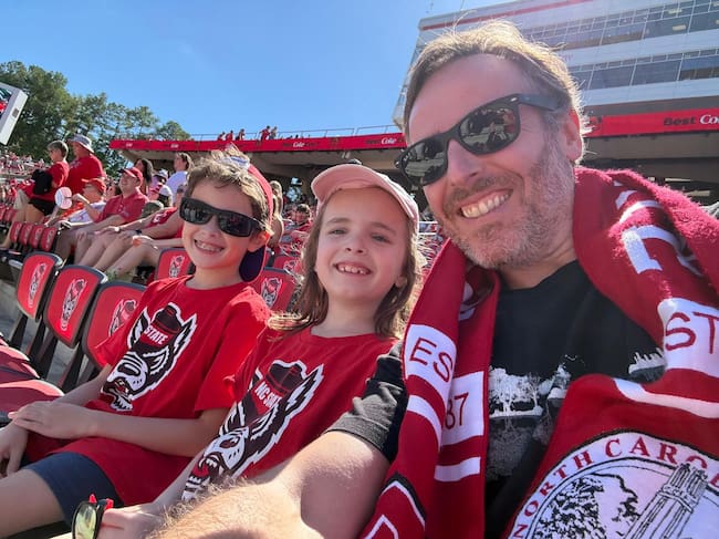 En un partido de fútbol americano de la NC State University