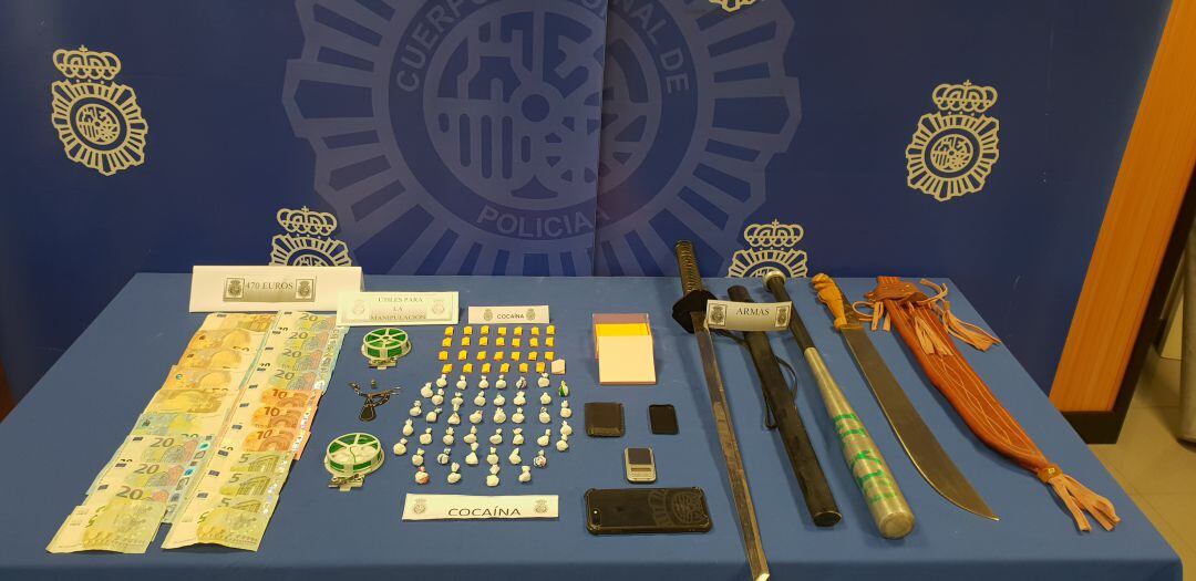 Efectos intervenidos por la Policía